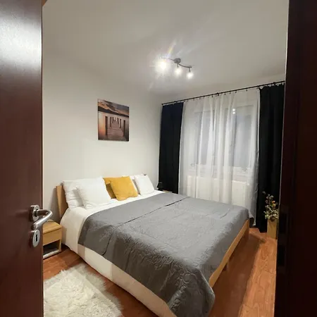 Luna Blossom Apartament *
